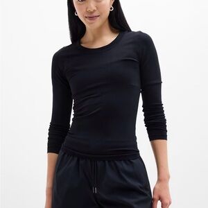 NWT Athleta seamless crewneck top size L